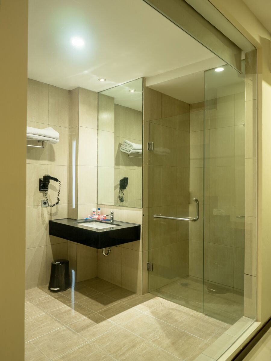 Grand Deluxe Room — 2